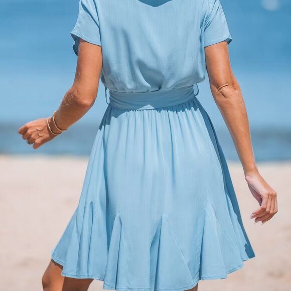 Cupshe Soft Blue Short Sleeve Surplice Mini Dress Size M | NWT | Flowy - Picture 2 of 5